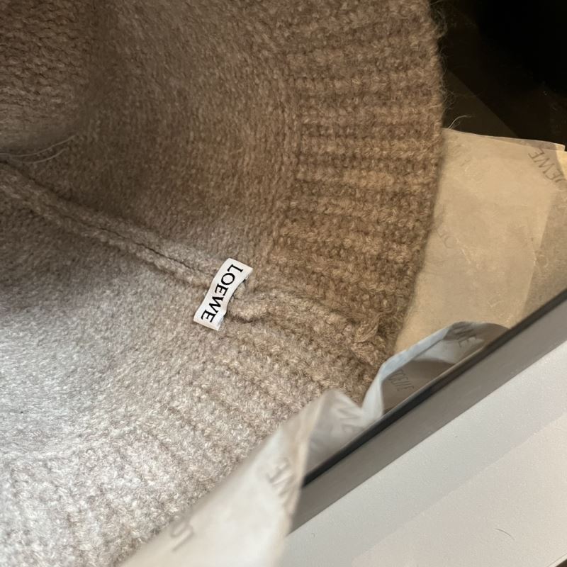 Loewe Caps